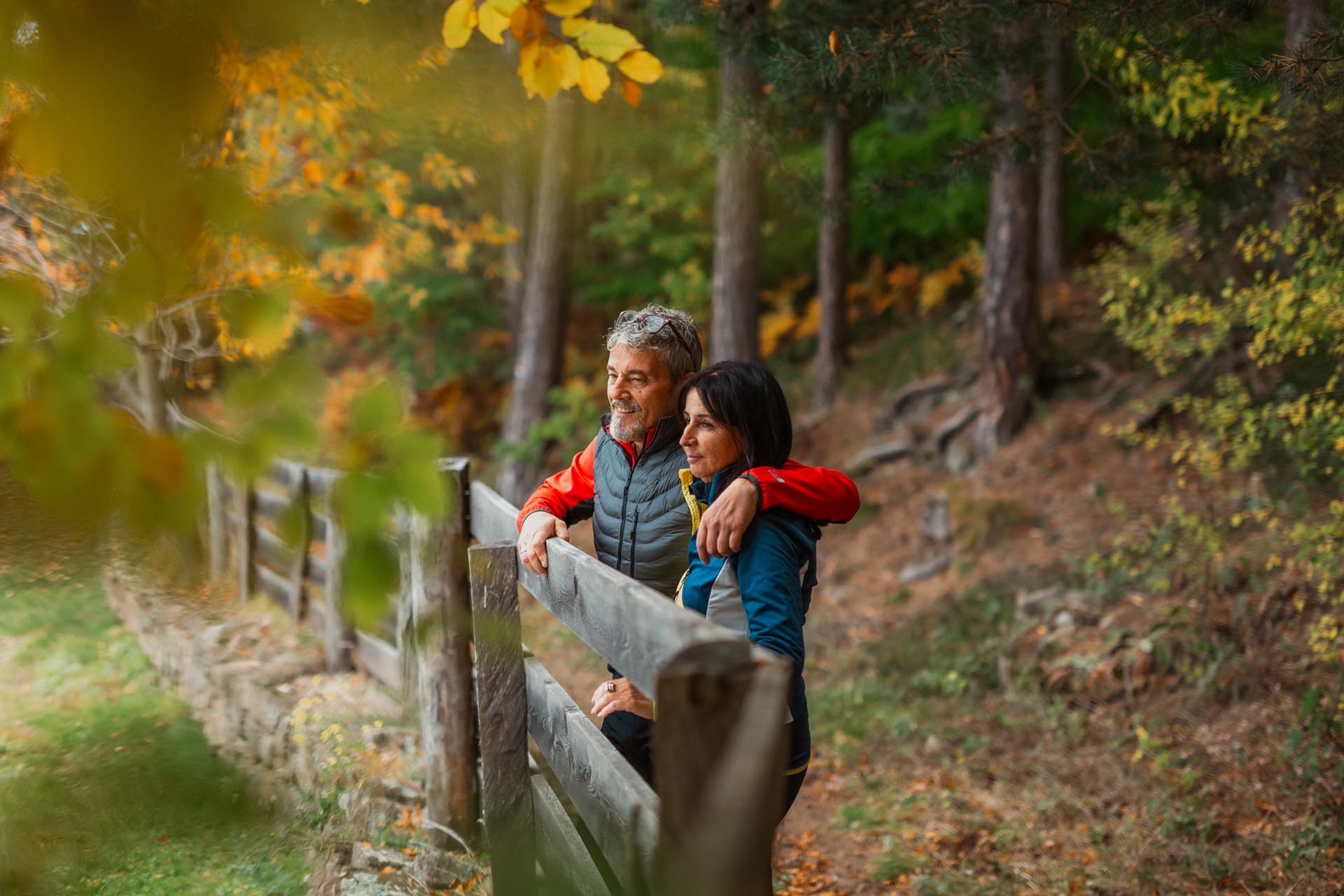 Wandern im Herbst am Salten im Paarurlaub in Mölten Südtirol Wandern im Herbst am Salten im Paarurlaub in Mölten Südtirol